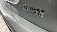 MINI Hatchback 1.5 Cooper Exclusive 5dr Auto [Comfort/Nav Pack] Petrol Hatchback